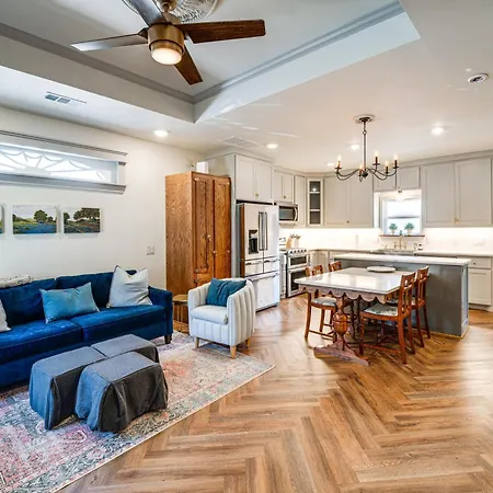 Walkable Dallas Bungalow 4 Mi To Downtown